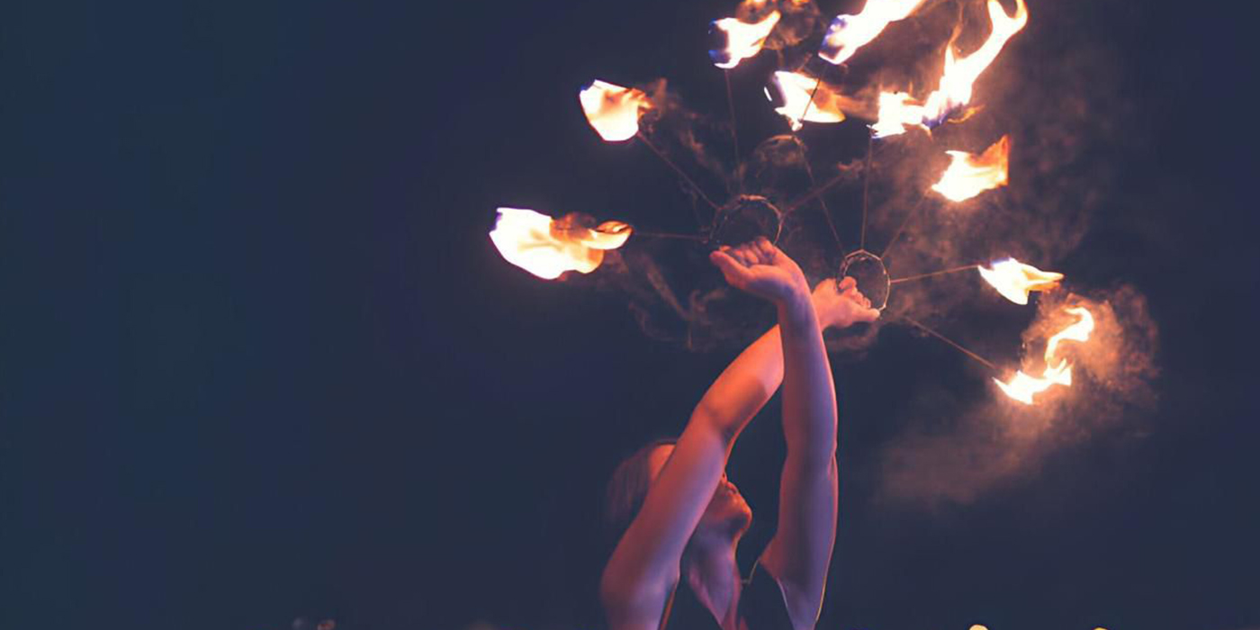 Marrakech Linelyes Adventure daypass desert d'agafay • NightPass (accès piscine+ diner+ transport+ pyrotechnique+ show+ coucher de soleil)